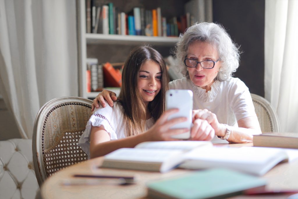 Conserver une bonne mémoire est essentiel pour les personnes âgées.